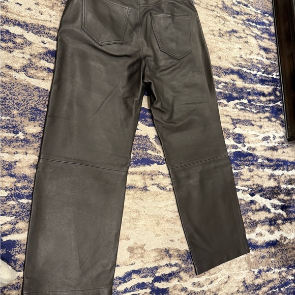 The Great Wayne Leather - Picture 5 of 5